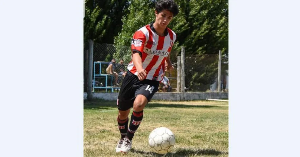 El barilochense Bautista Galván ya  entrena con Liniers de Bahía Blanca