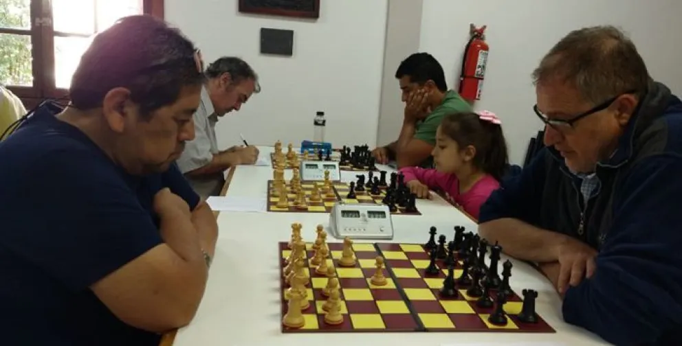 Gran actuación barilochense en el  certamen aniversario de Esquel