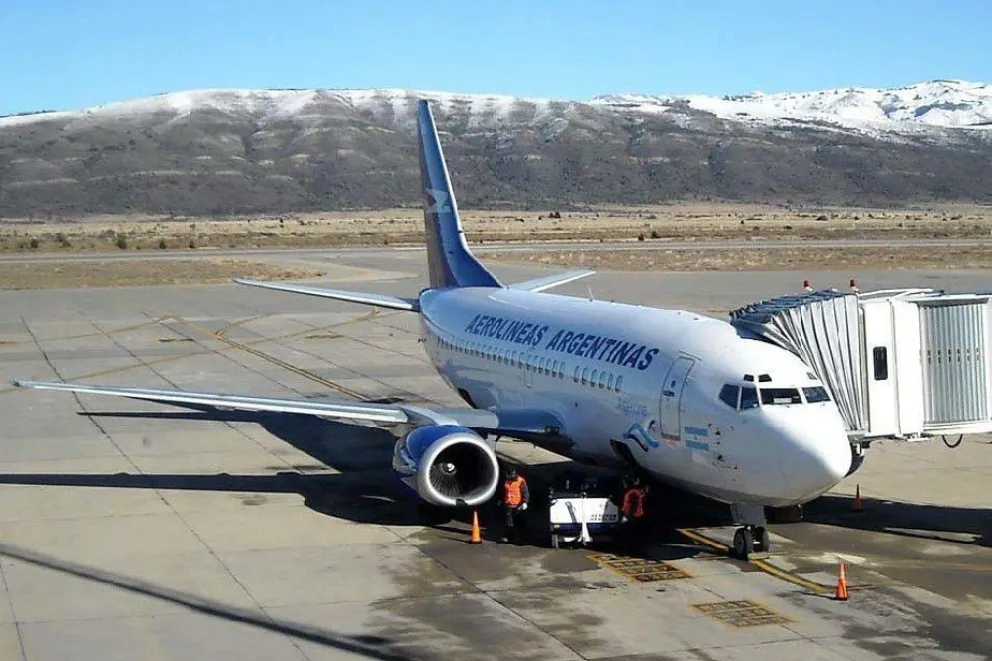 Aerolíneas Argentinas sumará vuelos de Bariloche a El Calafate y a Mendoza