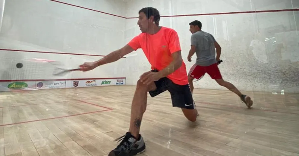 La Liga de Squash de Bariloche tuvo su primera fecha con triunfo de Daniel Lomaglio
