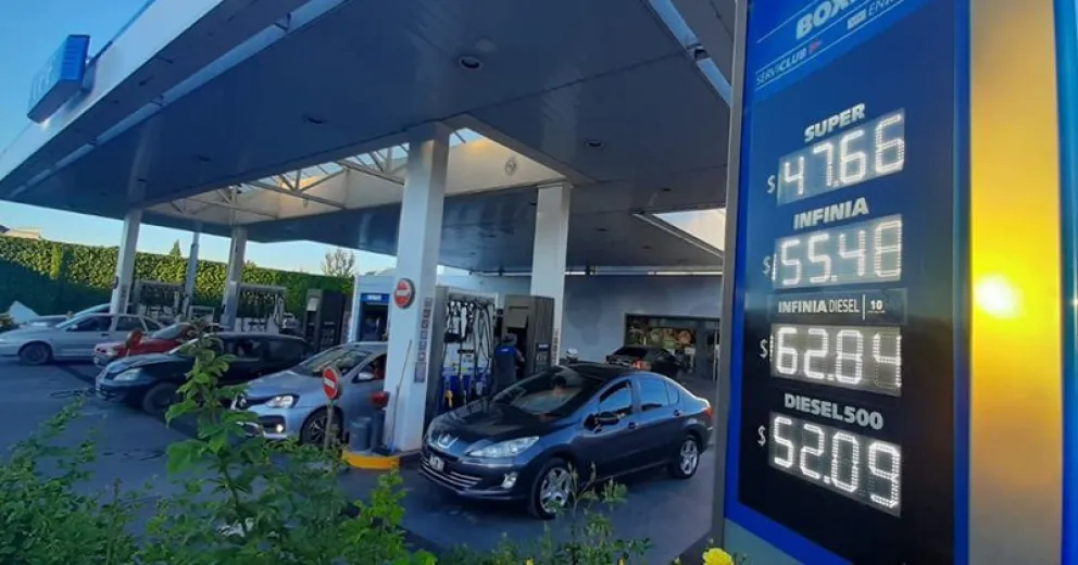 Se registró un leve aumento de los combustibles en las estaciones de YPF