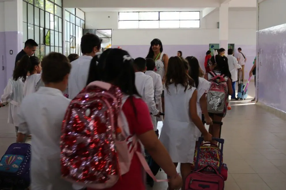 Este jueves habrá clases normalmente en Río Negro