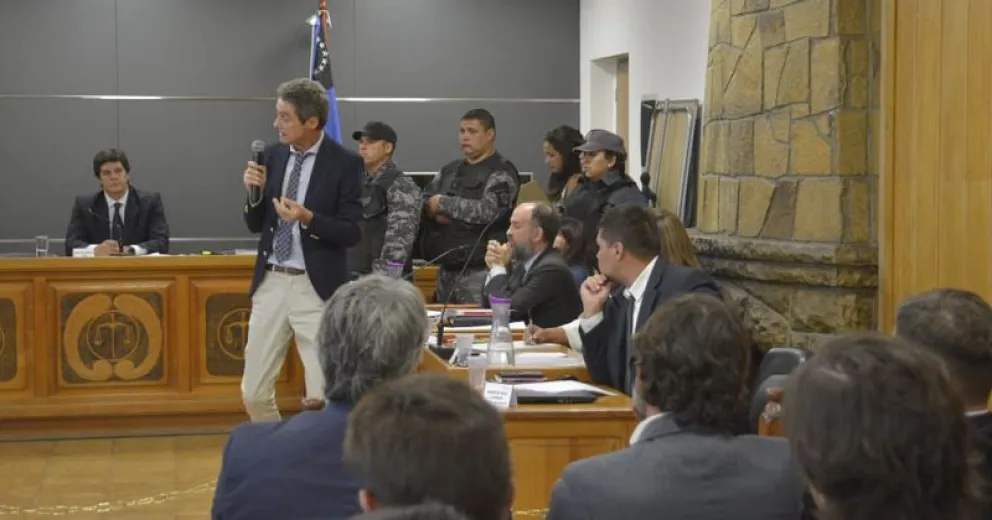 CRECE LA EXPECTATIVA: Ya delibera el jurado popular que juzga a Marta Valle