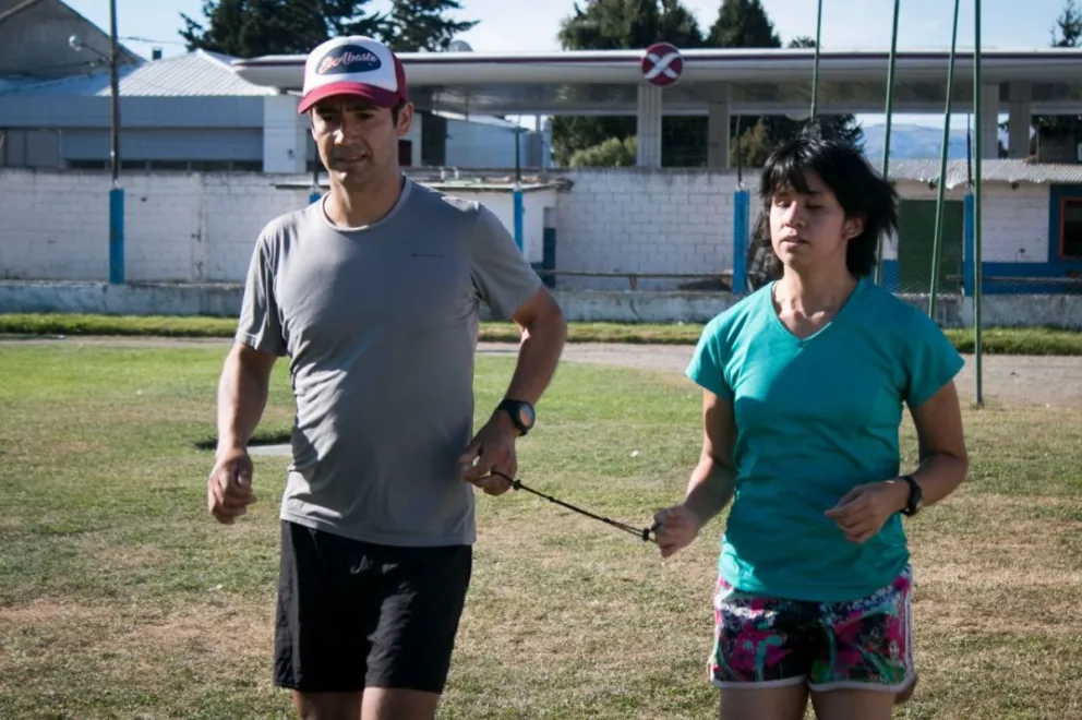 ADAM busca incorporar guías para  corredores con discapacidad visual