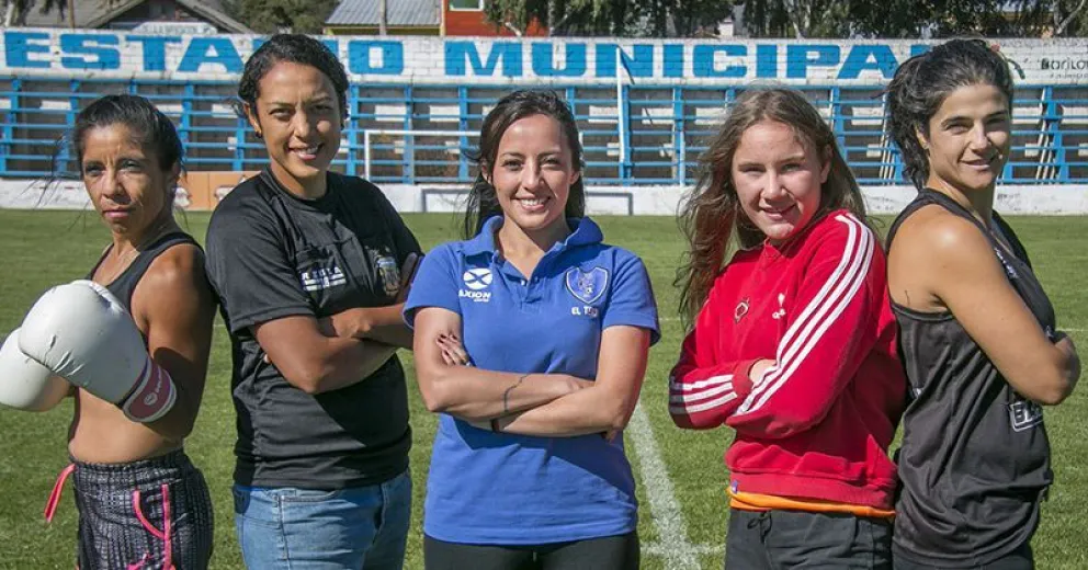 En su día, mujeres que se la juegan por el deporte barilochense