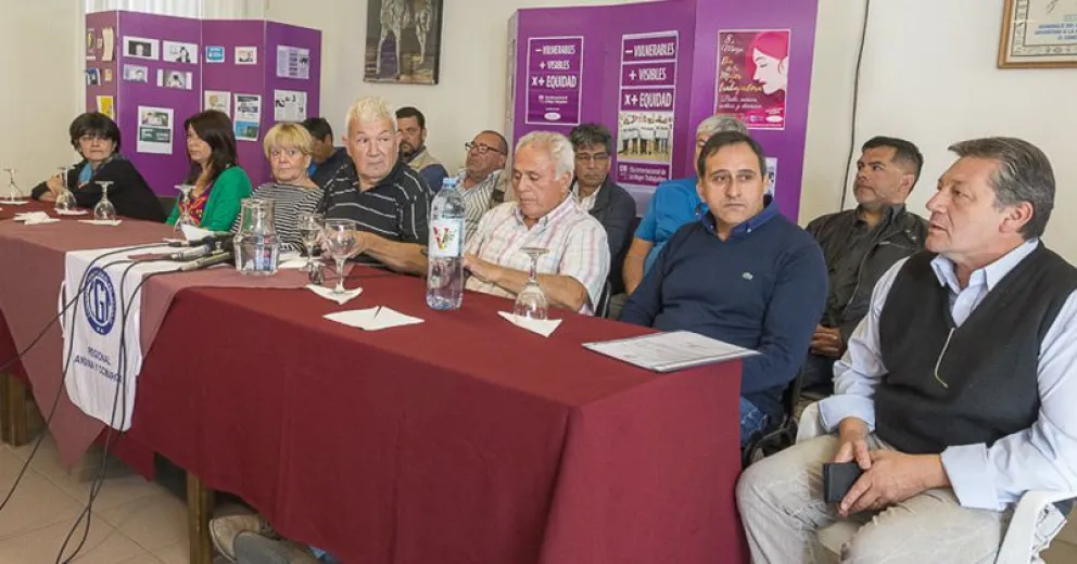 La CGT Zona Andina concurrirá el miércoles a la reunión con Arabela Carreras
