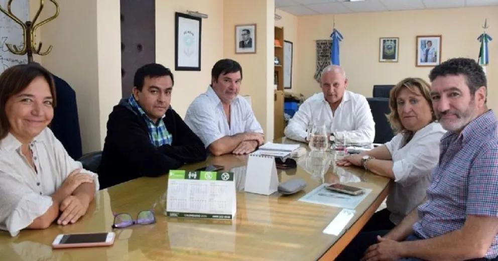 Salud y Educación explicaron a la Defensoría del Pueblo y UNTER las medidas preventivas