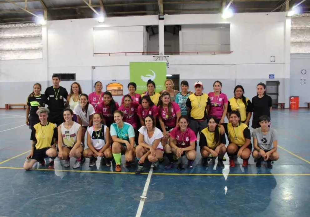 El Gimnasio 1 fue sede de una nueva edición  del torneo de fútbol “Día de la Mujer Trabajadora”