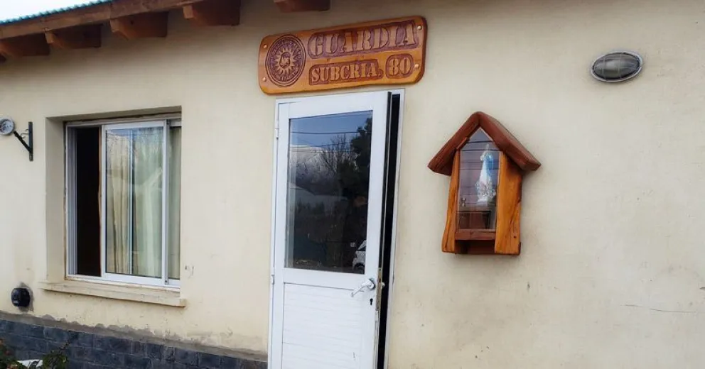 Agredió a su pareja y enfrentó al personal policial