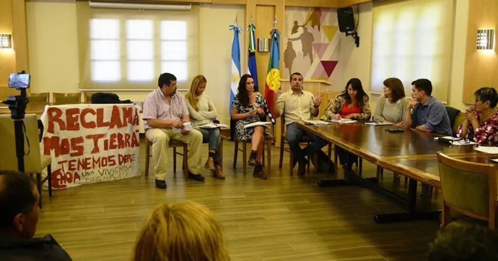 La Comuna retirará denuncias por usurpación y declararía la emergencia habitacional