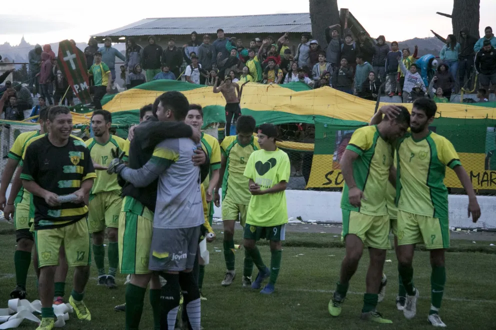 Arco Iris sigue liderando en LiFuBa