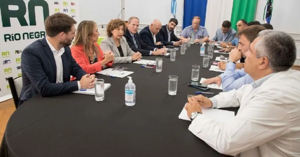Arabela Carreras decretó la Emergencia Sanitaria en la provincia