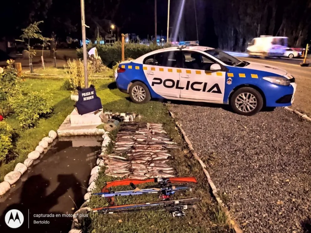 Barilochenses transportaban un total de 78 truchas pescadas ilegalmente en Villa La Angostura