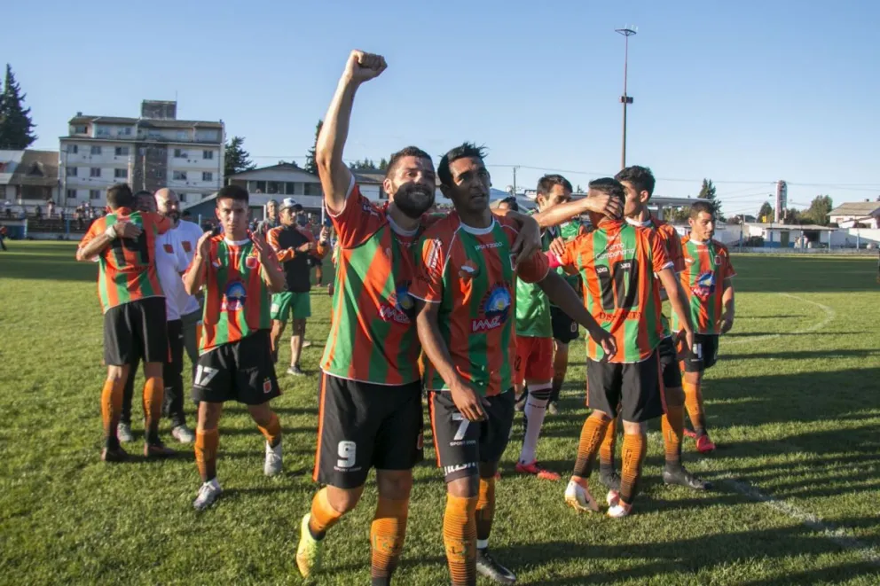 Puerto Moreno le ganó a Cruz del Sur en el arranque de la segunda fase del Regional