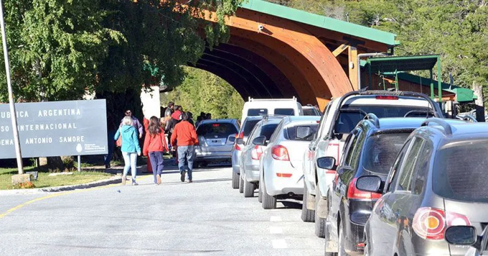 Continúan las negociaciones para la reapertura de la frontera con Chile