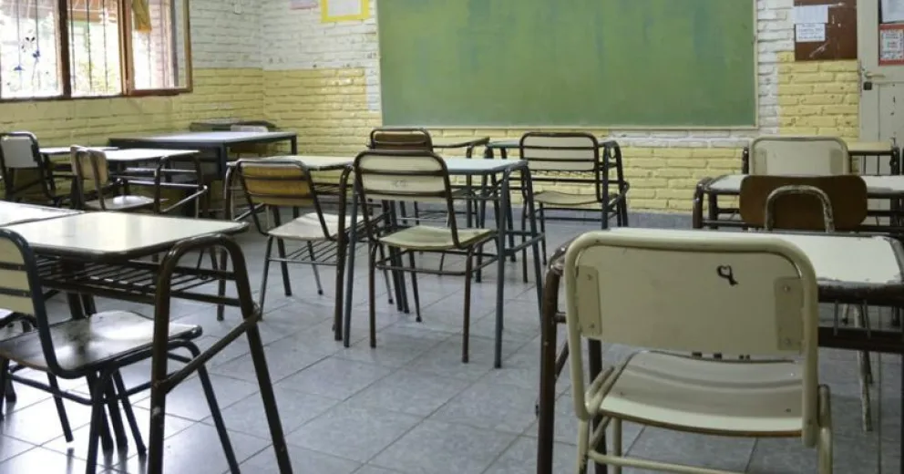 Estatales reclaman asueto en toda la administración pública