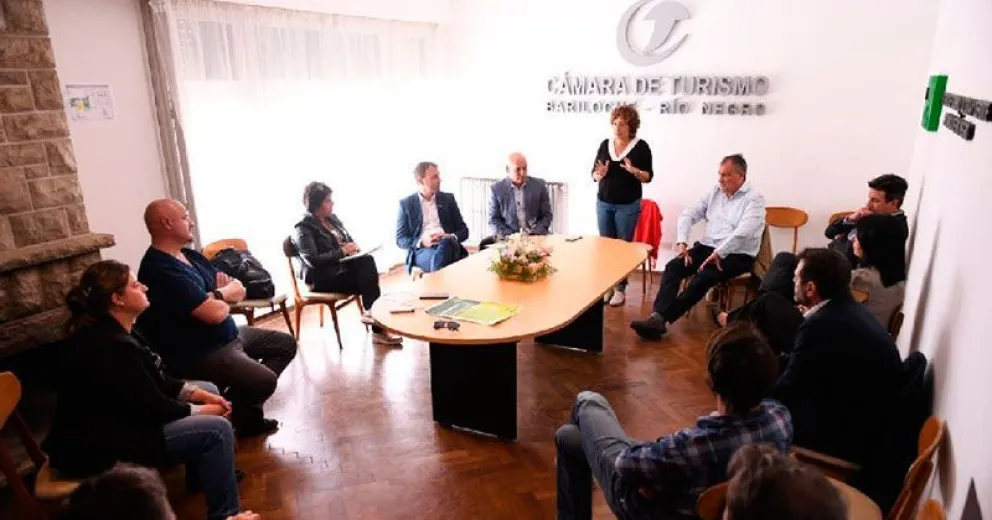 Arabela se reunió con empresarios y sindicatos de Bariloche para abordar la problemática del coronavirus