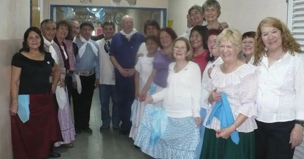 PAMI suspendió las clases de folklore para los adultos mayores