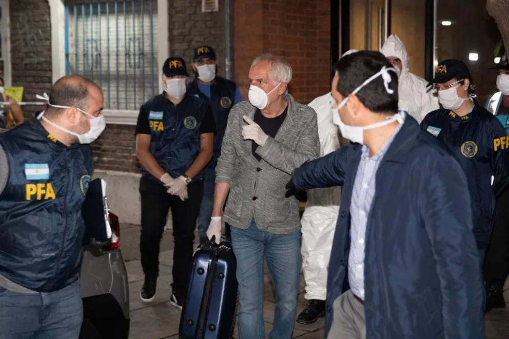 La Dirección Nacional de Migraciones expulsó a un ciudadano italiano que violó la cuarentena​