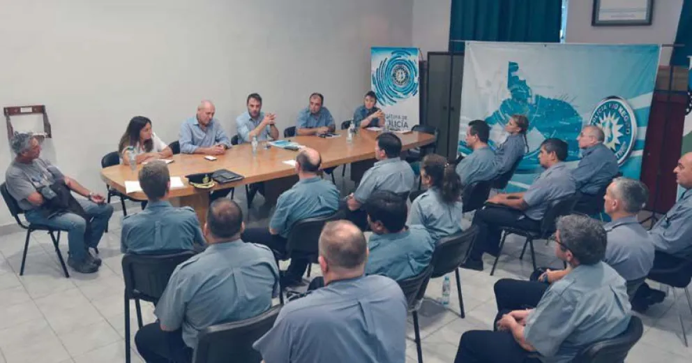 Coronavirus: Policía y ministerios se reunieron para tratar los protocolos