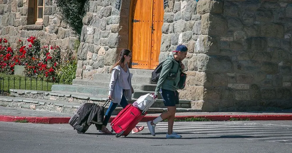 Gennuso: “Hay pocos hoteles abiertos, a medida que los turistas se vayan, van a ir cerrando”