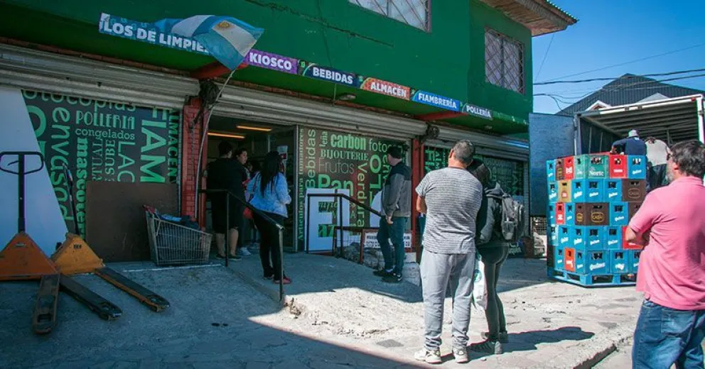 Comercios exceptuados del aislamiento deberán cumplir horario de 9 a 19