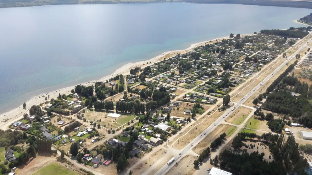 Dina Huapi: plantean la concesión para explotación publicitaria en espacios públicos