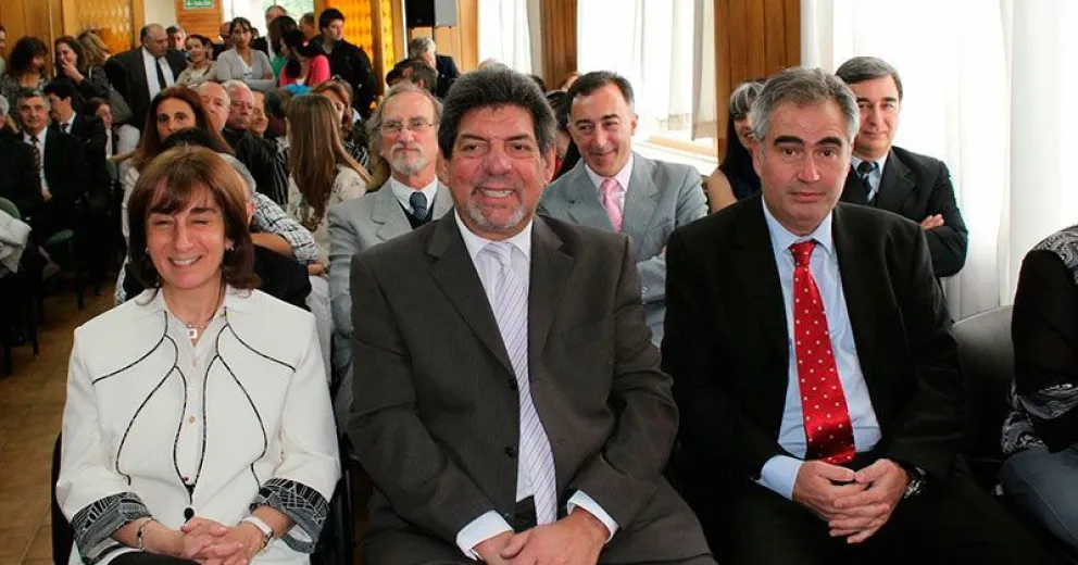 La echaron por reducción de personal y deberán indemnizarla