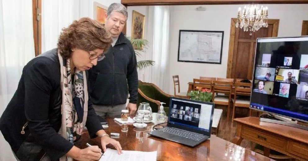 Río Negro lanzó un paquete de medidas fiscales para aliviar a la producción y el comercio