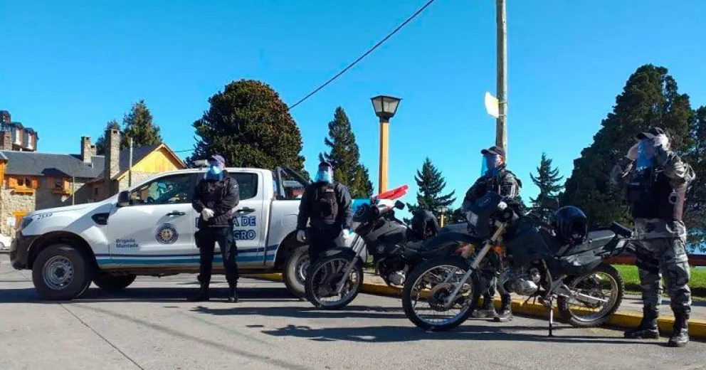 Donaron máscaras de protección a efectivos policiales