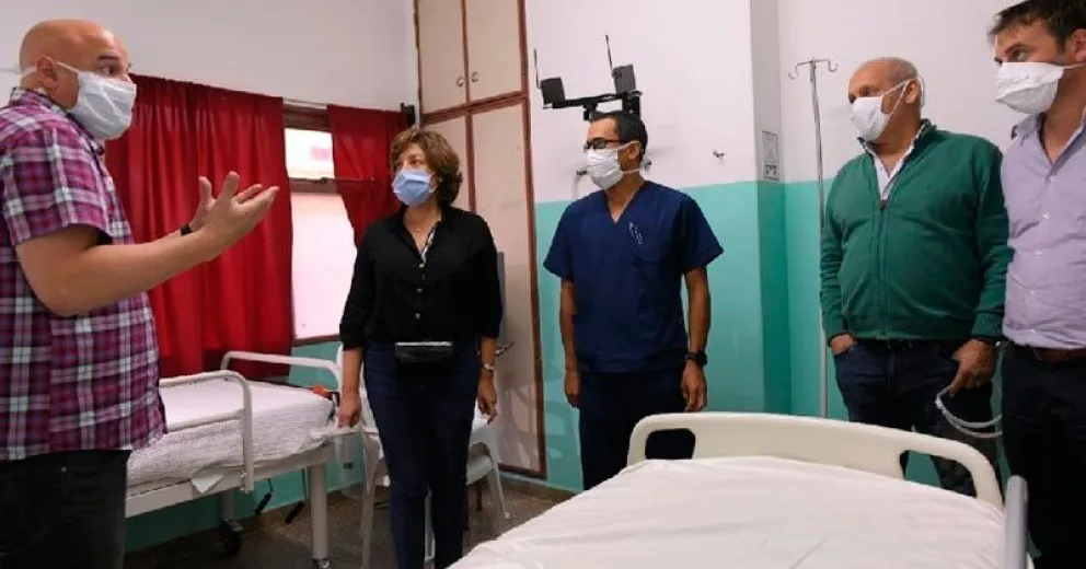 COVID-19: Arabela supervisó en Bariloche los trabajos en seguridad y el hospital