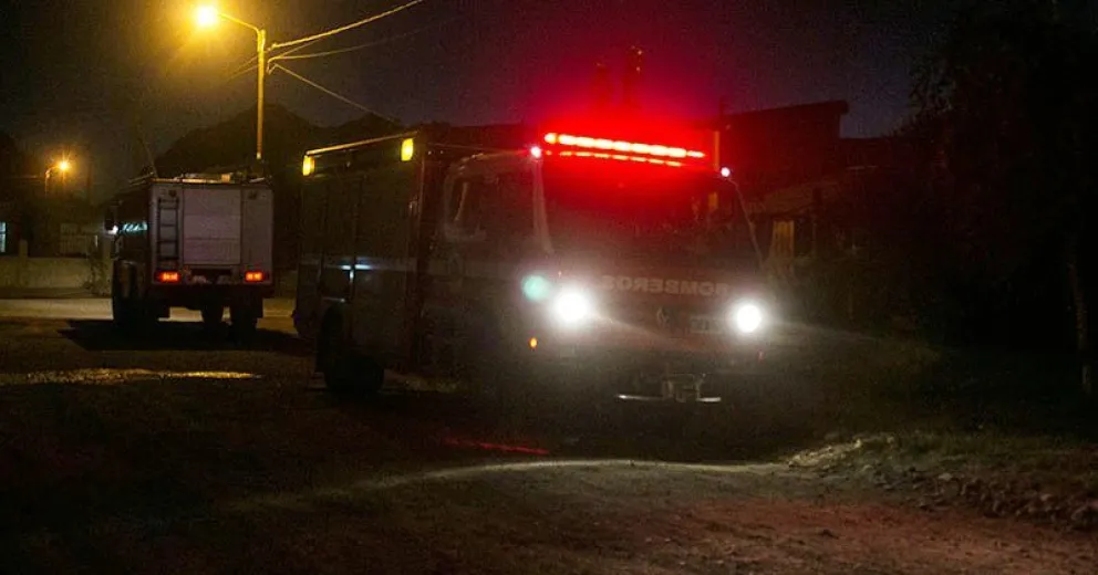 Realizaban una quema y se les descontroló: bomberos resolvieron el asunto