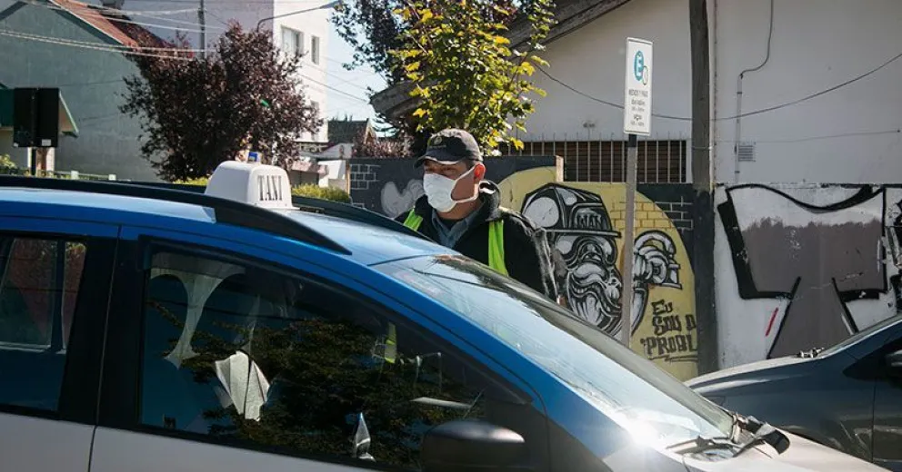 54 rionegrinos violaron la cuarentena, 5 en Bariloche