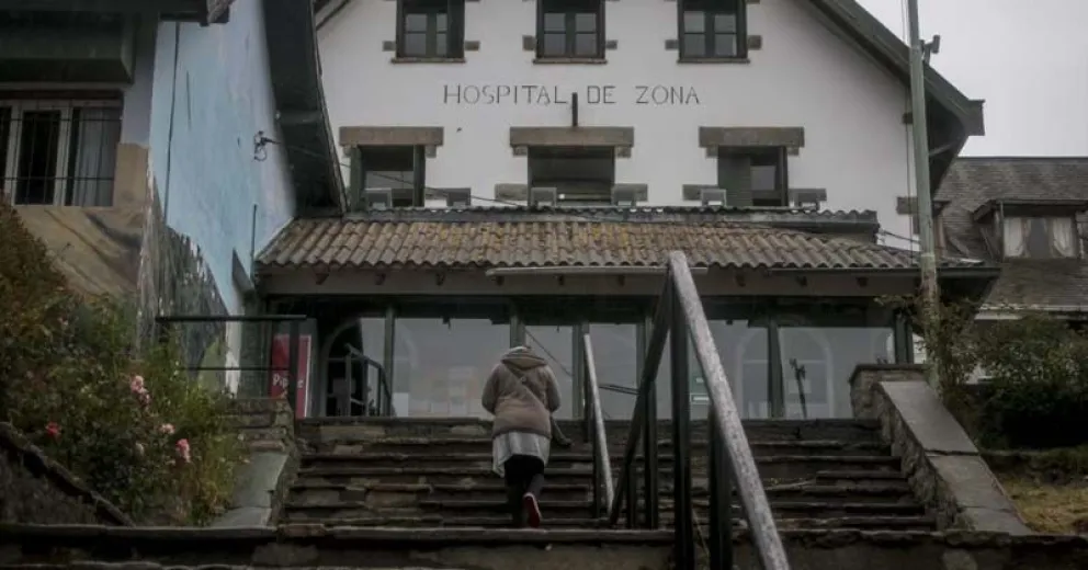 La junta vecinal de Colonia Suiza donó 200 mil pesos al Hospital Zonal