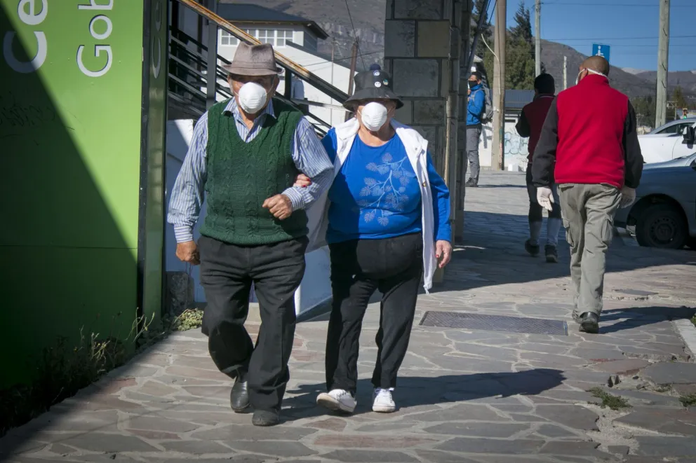 Coronavirus: Confirmaron un nuevo caso en la provincia y se analizan dos en Bariloche