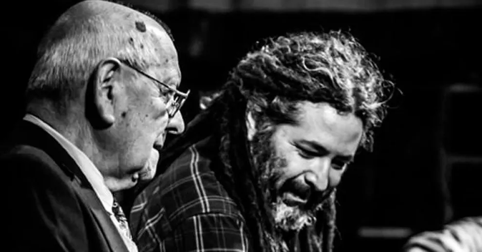 Toby Villa, el bandoneonista que hace bailar