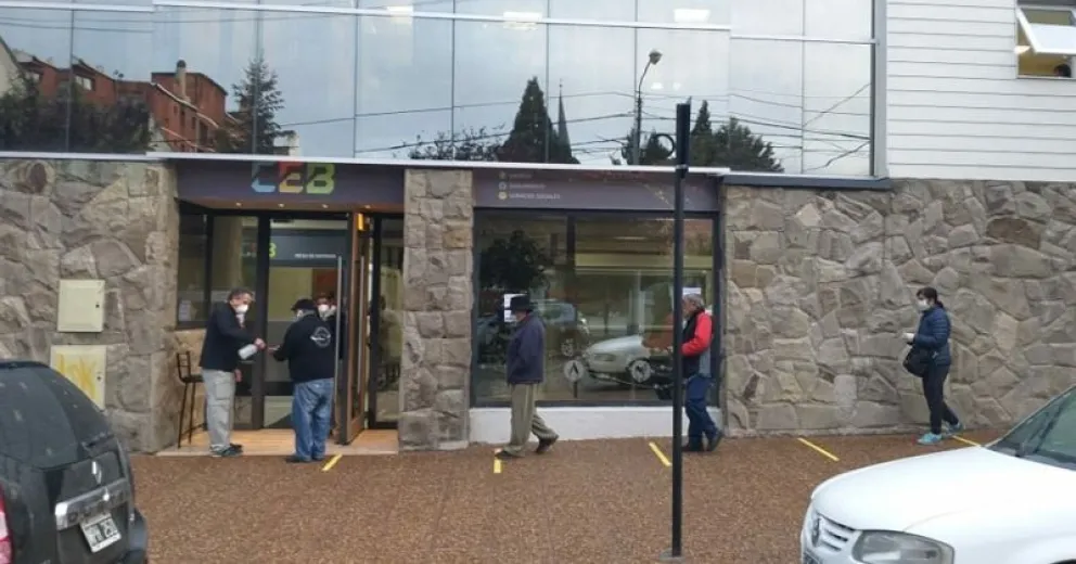 Abrió el centro de cobranzas de la CEB