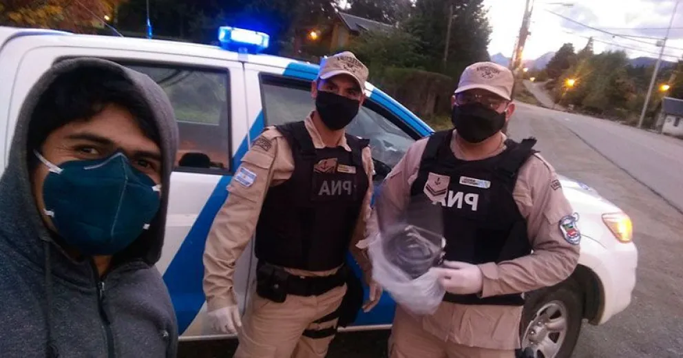 El grupo 3D Solidario de Bariloche ya donó más de tres mil máscaras