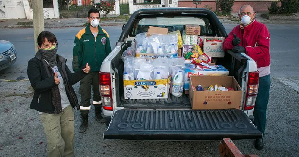 Llegaron los alimentos a Villa Llanquín