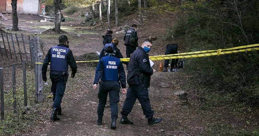 Tres policías resultaron heridos en el enfrentamiento del cerro Ventana