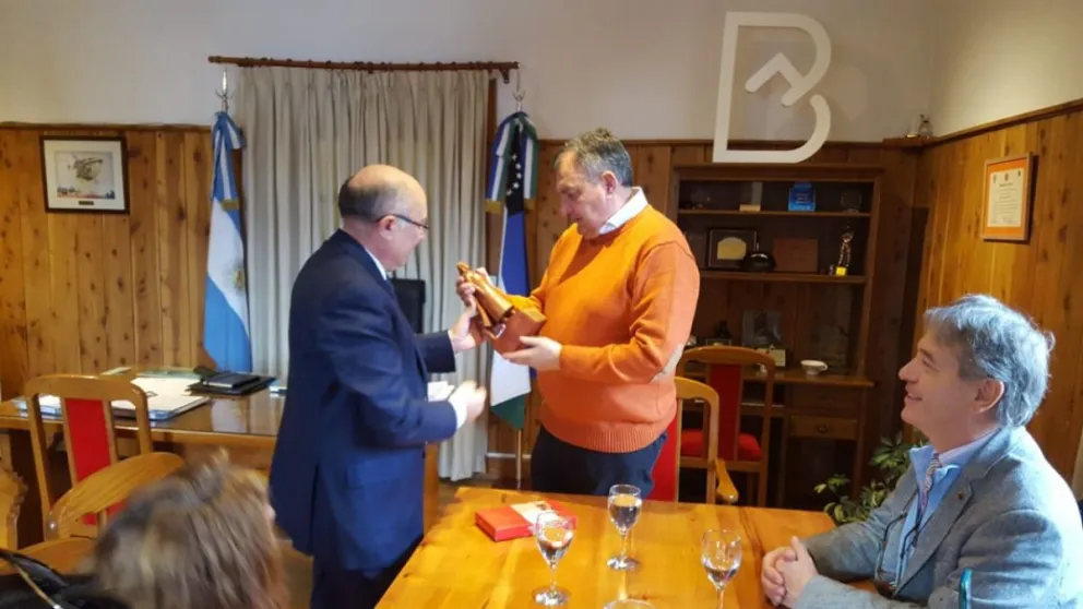 COVID-19; Incertidumbres y certezas del alcalde de San Juan de la Costa   