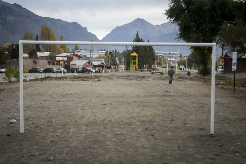 Día de la Primavera y del Estudiante: "Se pueden juntar, pero al aire libre y tomando distancia"