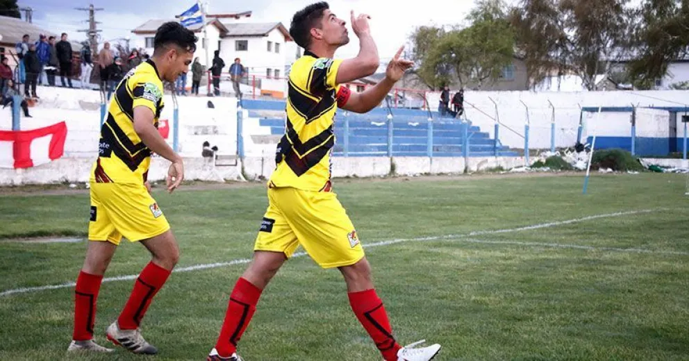 Enzo Faranda: “Futbolísticamente estamos a la par de cualquier equipo de la Patagonia”