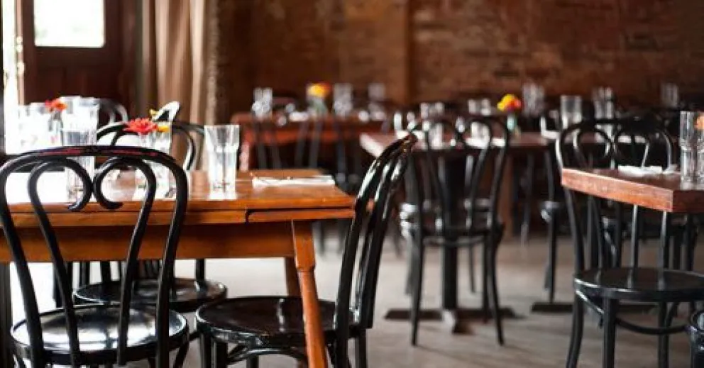 Dueños de restaurantes con dificultades para pagar sueldos