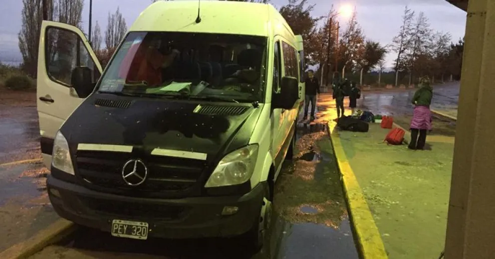 Turistas coreanos, estadounidenses, británicos y brasileros abandonaron Bariloche