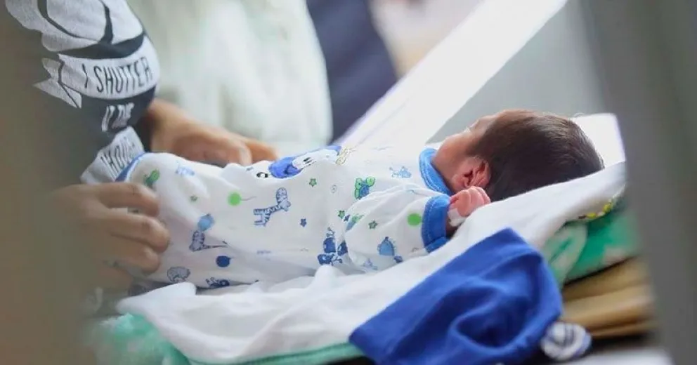 Profesionales de salud refuerzan conocimientos en patologías respiratorias y urgencias pediátricas