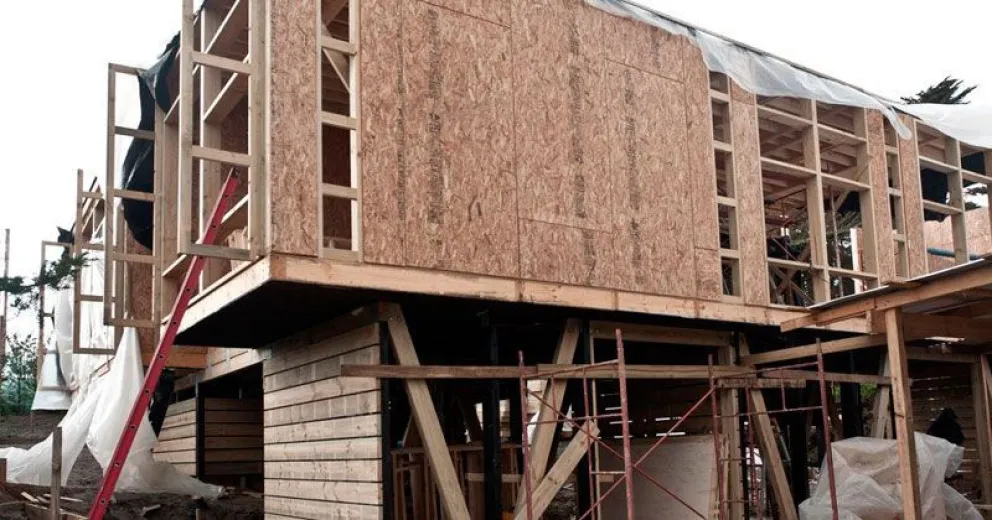 Buscan implementar una plataforma digital para acelerar gestiones de obras particulares