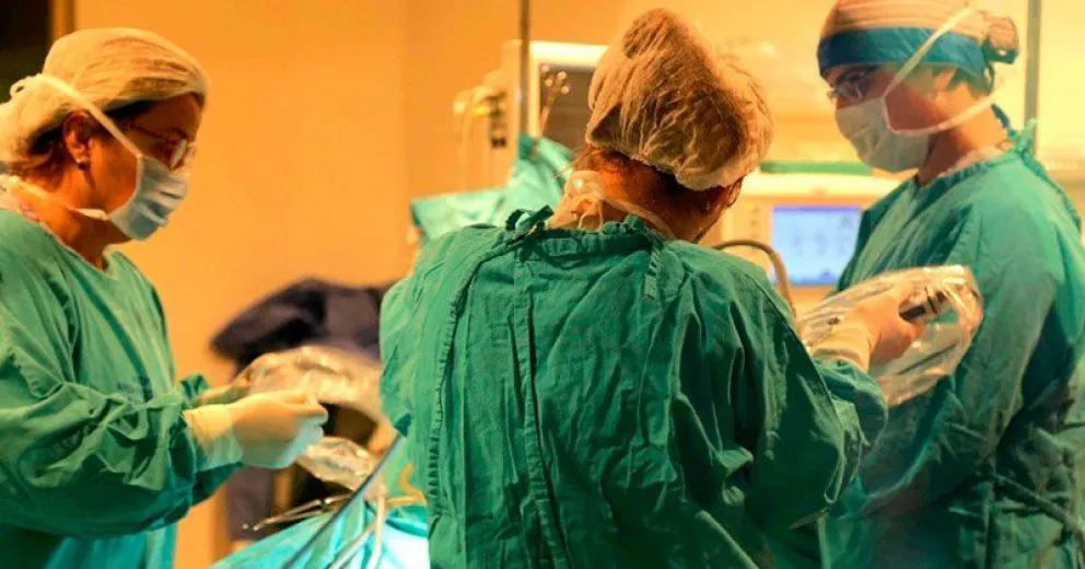 “Es emocionante ver cuando un hígado implantado vuelve a recibir la sangre y el paciente despierta”