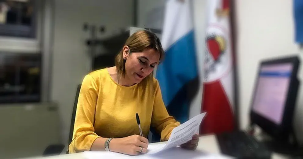 "Canallesco": la diputada Matzen pide la renuncia de todo el ministerio de Salud