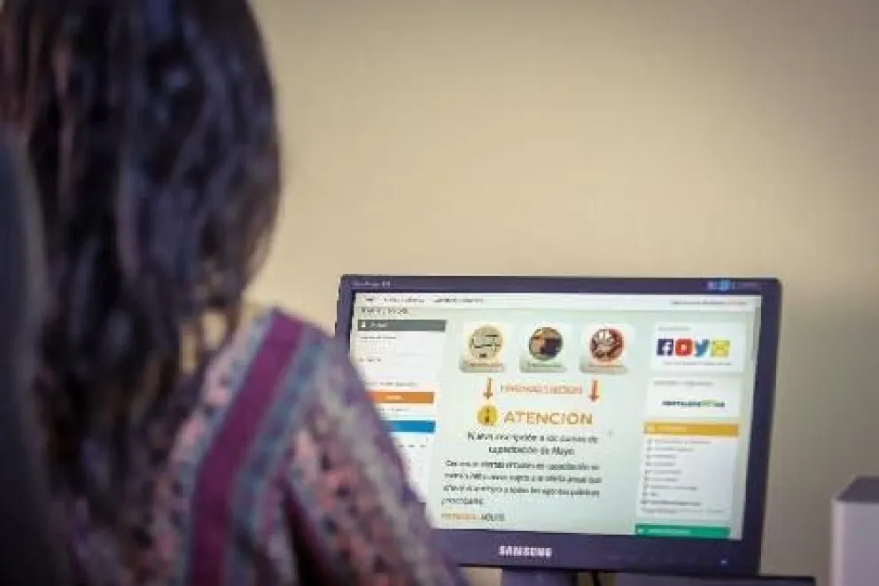 Comercio electrónico y redes sociales, el nuevo curso gratuito del CREAR que otorga puntaje